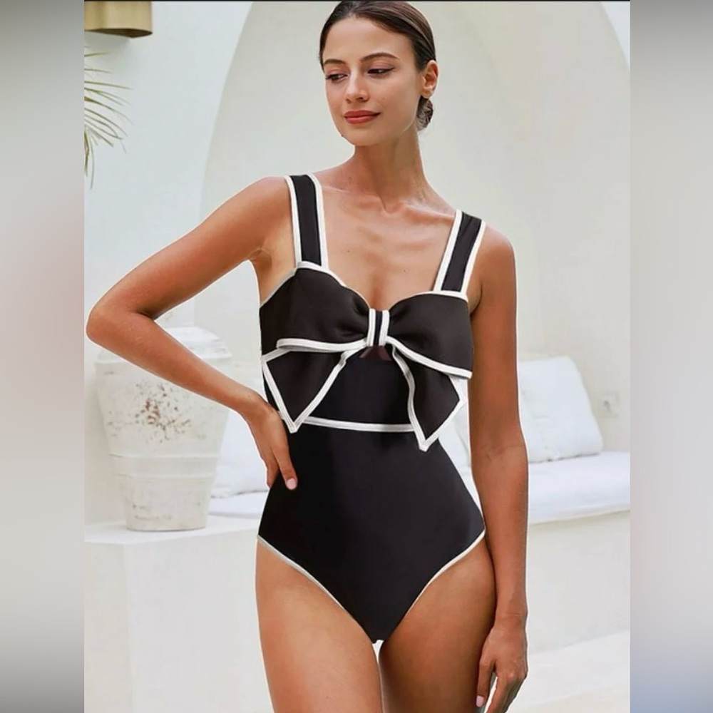 Swimsuit - Picture 1 of 4